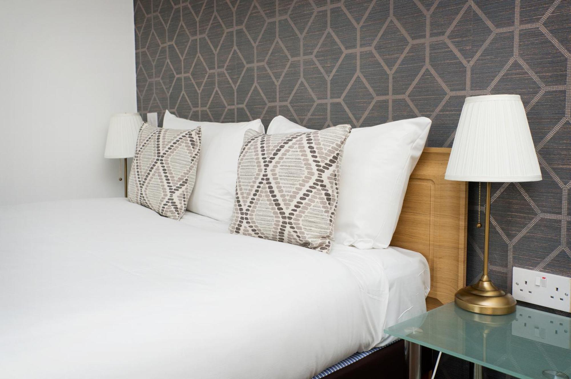 Basingstoke Country Hotel & Spa Hook  Extérieur photo