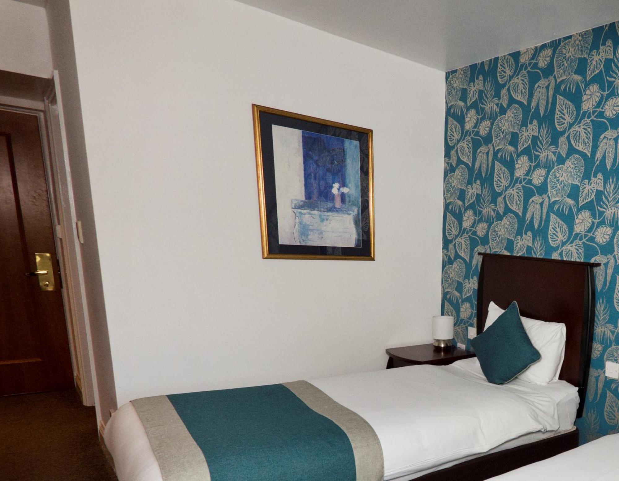 Basingstoke Country Hotel & Spa Hook  Extérieur photo